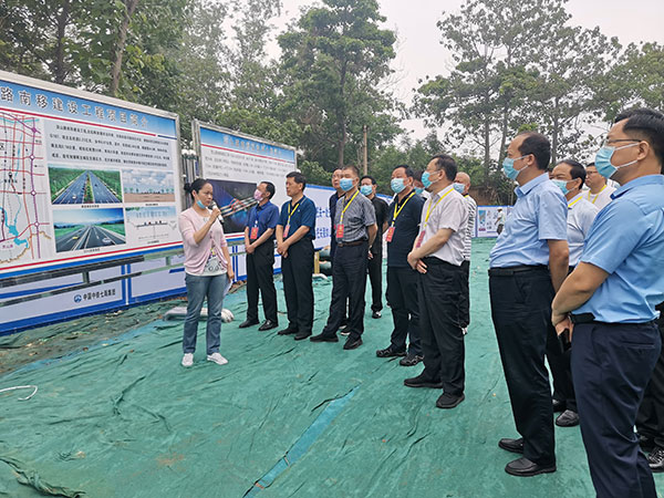 新郑市人大常委会视察防汛工作