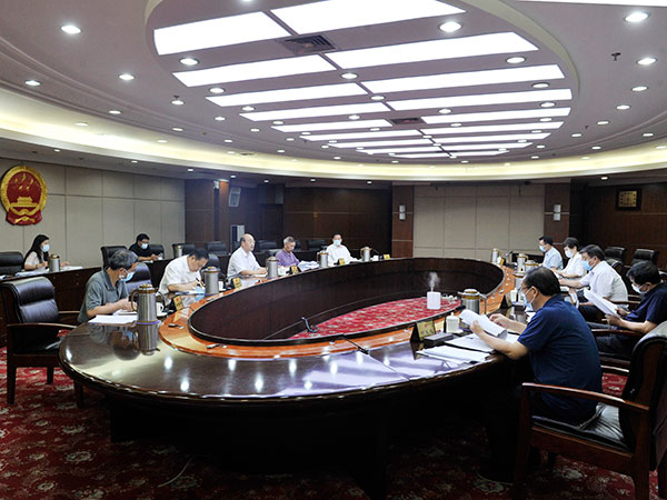 市人大常委会召开党组扩大会议