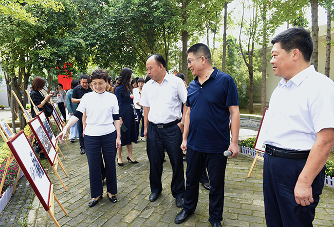 新密市人大常委会视察全市国民经济和社会发展计划、财政预决算执行与审计工作情况