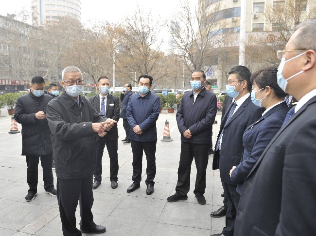 市十五届人大四次会议秘书处检查会场和代表驻地情况