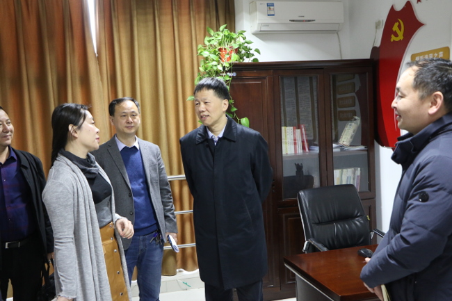 全力建好“一号工程”打造全国城市复兴典范——二七区人大常委会主任吕安民到承担二七商圈复兴攻坚任务的街道办事处走访调研