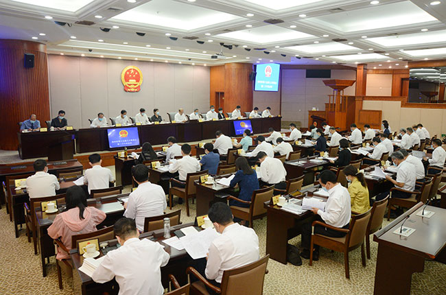 市十五届人大常委会第二十六次会议举行