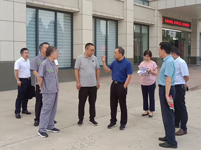 市人大常委会副主任张春阳到“万人助万企”活动联系企业调研