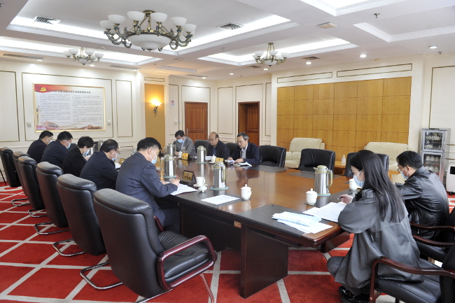 市人大常委会召开两级党组会议学习贯彻中央人大工作会议精神