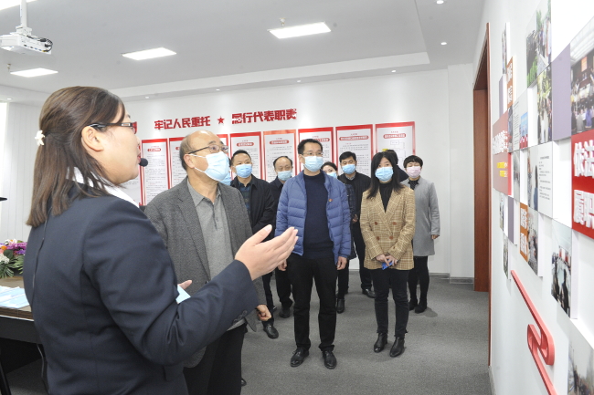 胡荃到上街调研开展形式多样富有特色活动确保“连心桥”主题活动取得实际成效