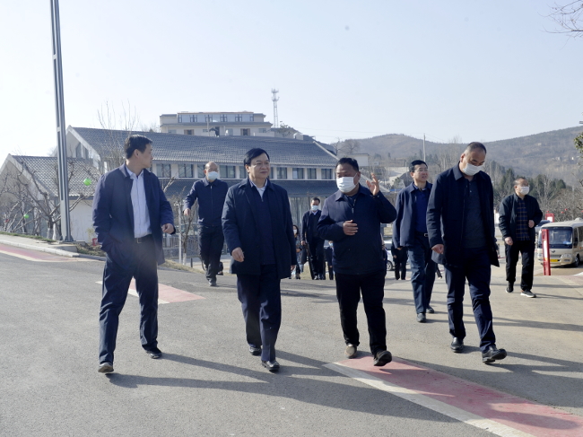 市人大常委会开展“发展乡村旅游助推乡村振兴”专题调研
