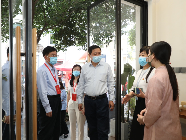 市人大常委会执法检查组到管城区检查《决定》贯彻落实情况