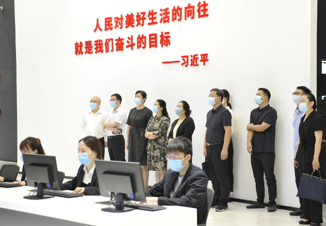 市人大常委会调研新一代人工智能