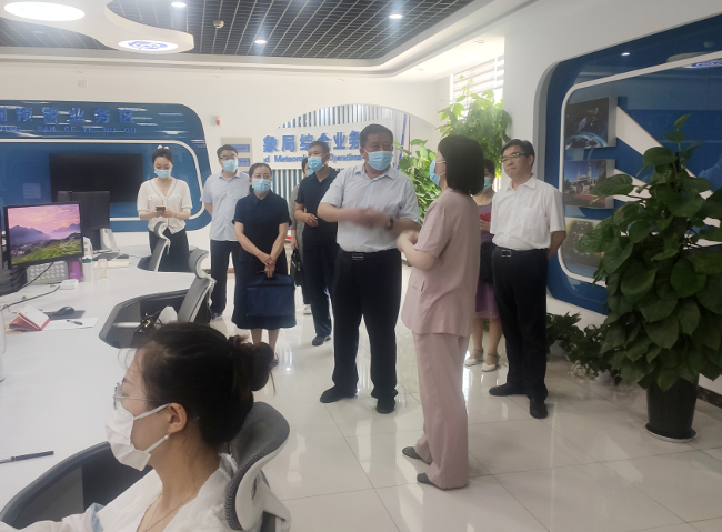 市人大常委会调研我市气象防灾减灾工作