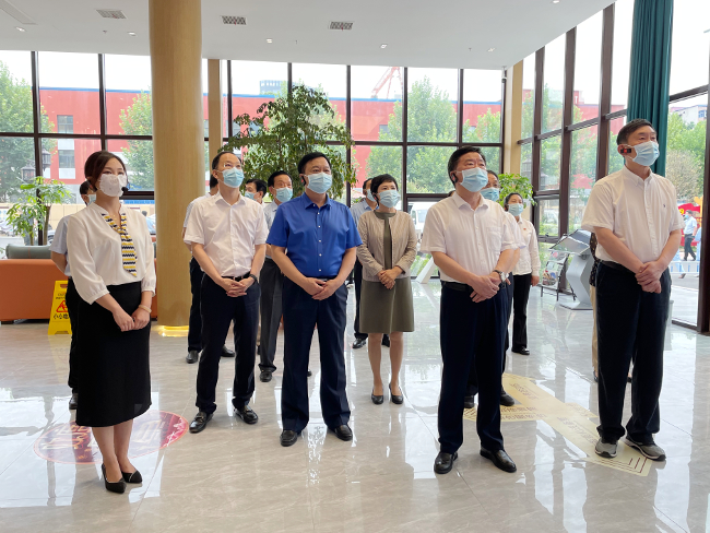 全国人大社会建设委员会主任委员何毅亭率队来豫调研
