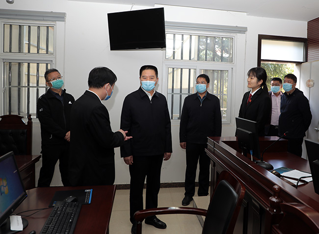惠济区人大常委会主任滕飞一行到区检察院、监察委、区法院调研指导工作