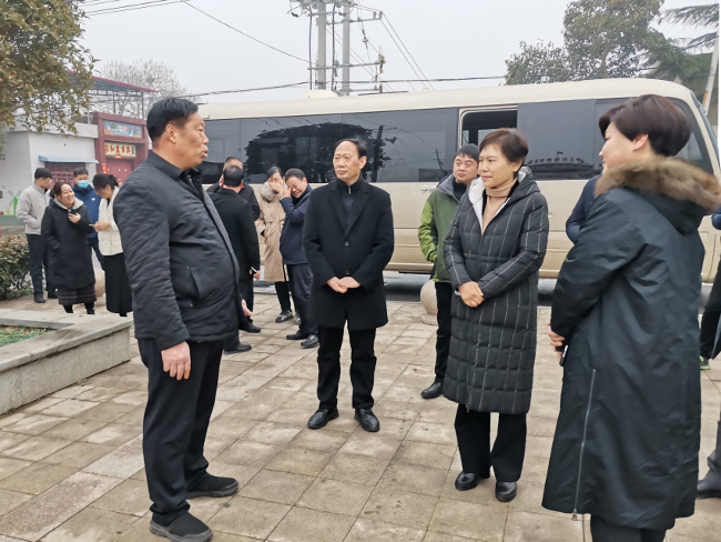 郑州市人大常委会副主任孙黎来新郑调研农村集体经济发展