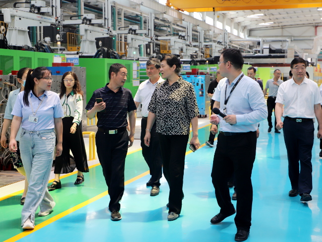 蔡红副主任赴航空港实验区经济技术开发区调研“三个一批”“保交楼”项目建设活动情况