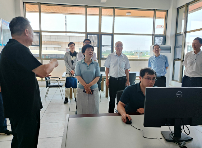 宋洁副主任调研我市重点项目
