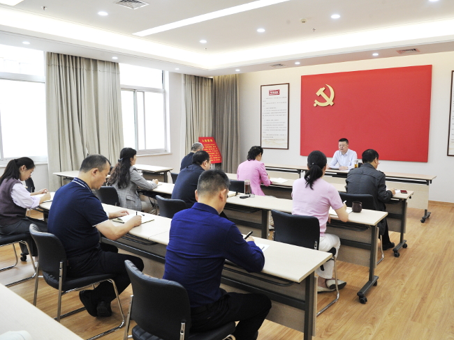 高举人民民主旗帜努力为丰富和发展全过程人民民主郑州实践贡献力量——魏东副主任讲授主题教育专题党课