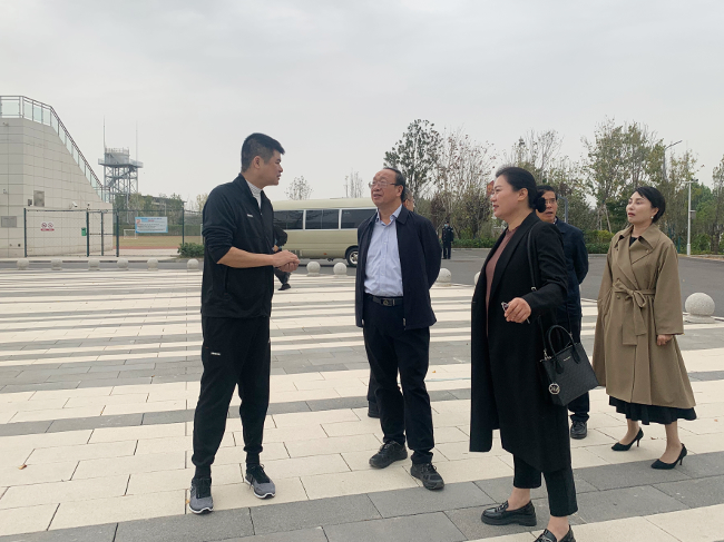 做优做强制造业夯实高质量发展产业基础——周亚民副主任带领监察司法工委党支部开展主题党日活动