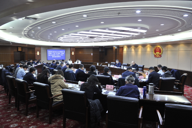 市人大常委会召开《河南省人民代表大会议事规则（修订草案）》和《关于修改〈河南省地方立法条例〉的决定（草案）》征求驻郑省人大代表意见座谈会