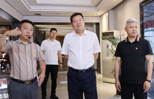 蒿铁群副主任到基层党支部联系点开展党纪学习教育宣讲活动