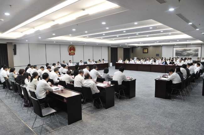 市人大常委会开展“积极应对人口老龄化加快发展养老服务”情况专题询问