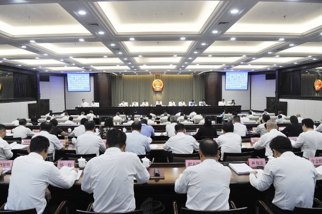 市十六届人大常委会第十一次会议举行