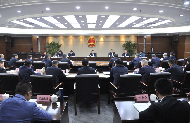 市人大常委会召开工作务虚会