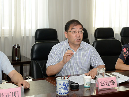 市人大常委会开展法建强副主任接待代表日活动