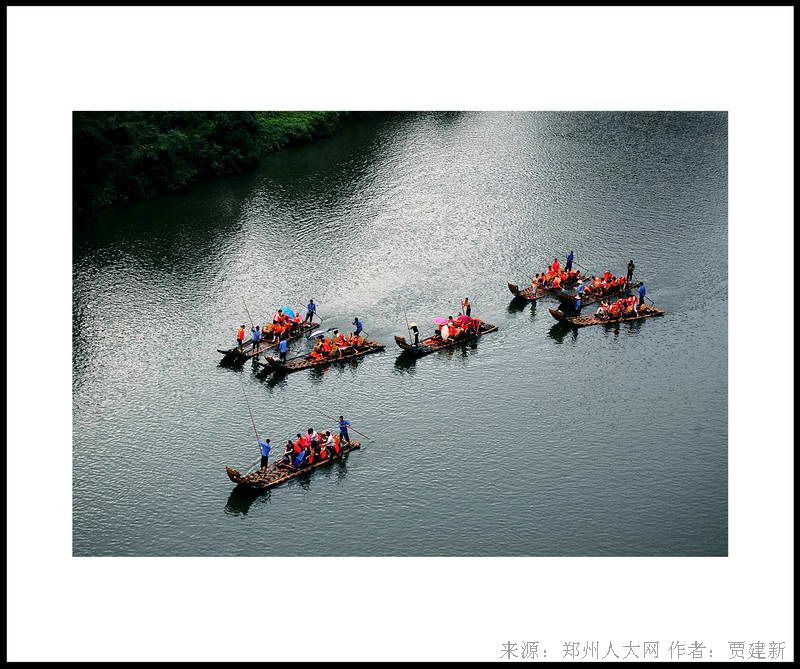 七舟唱晚 (大图) 点击还原